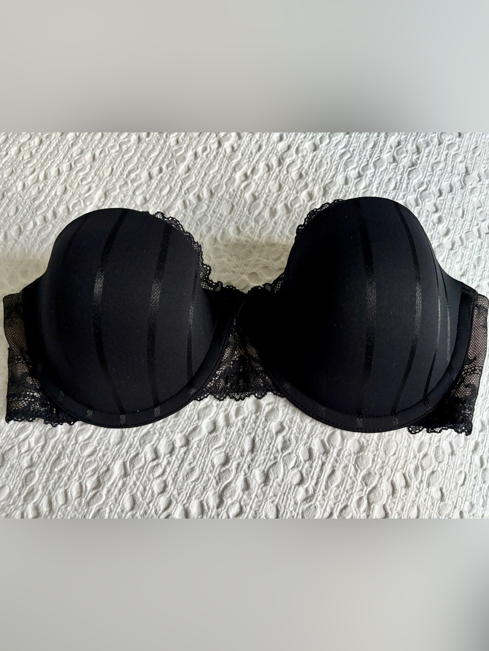 Strapless Felina Black Lace-Trim Push-Up Bra 34C